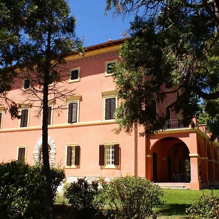 住宿加早餐酒店 Tenuta Il Poggiolo Appartament 1 *