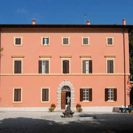 Tenuta Il Poggiolo Appartament 1 住宿加早餐酒店 *